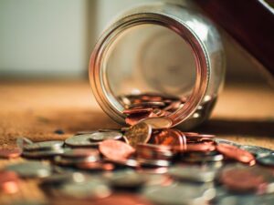 Как выгодно рефинансировать микрозаймы: условия банков и МФО в Казахстане